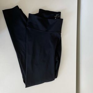 Nike Dri-Fit Leggings - L